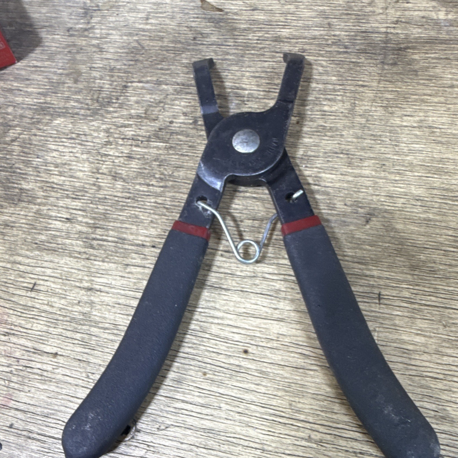 Matco Def And Fuel Line Release Pliers
