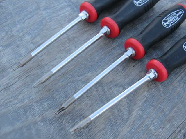 SNAP ON SGDTX40 RED BLACK MINI HANDLE TORX SCREWDRIVER T8 T10 T15 T20 SGTX 40