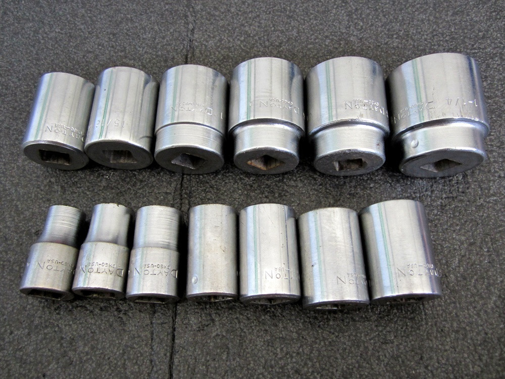 Vintage Dayton 1/2″ Drive 16pc SAE Socket Set Ratchet Breaker Bar Made in USA
