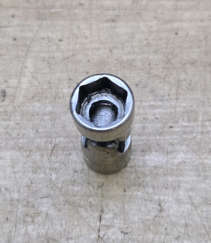 Snap On TMUSM10A – 1/4″ Drive 10mm Shallow 6Pt Chrome Universal Socket.