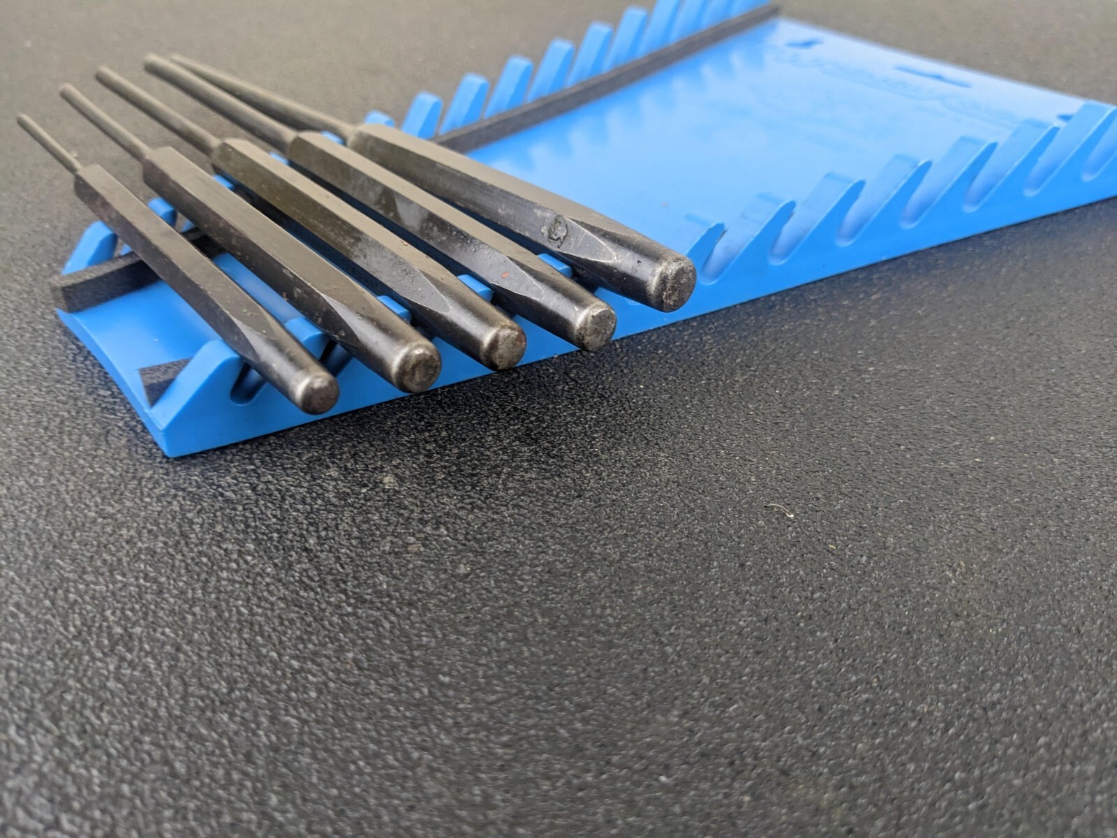 #bk339 SNAP ON PPCL60BK 5 PIECE «LONG» PIN PUNCH SET