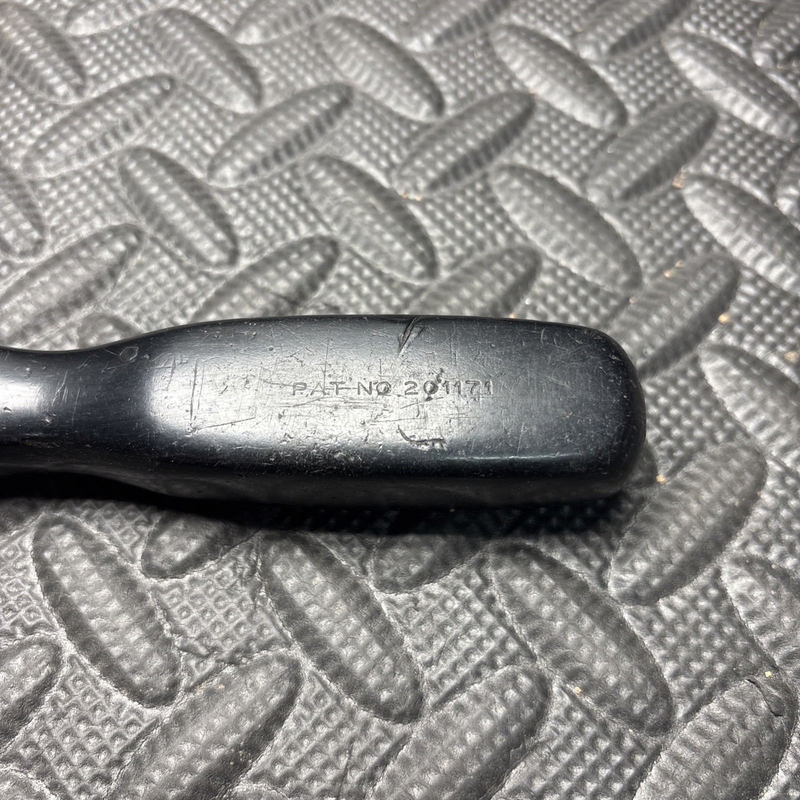 Snap On SSD 8 Flat Slotted Screwdriver Black Handle Mechanic Hand Tool USA