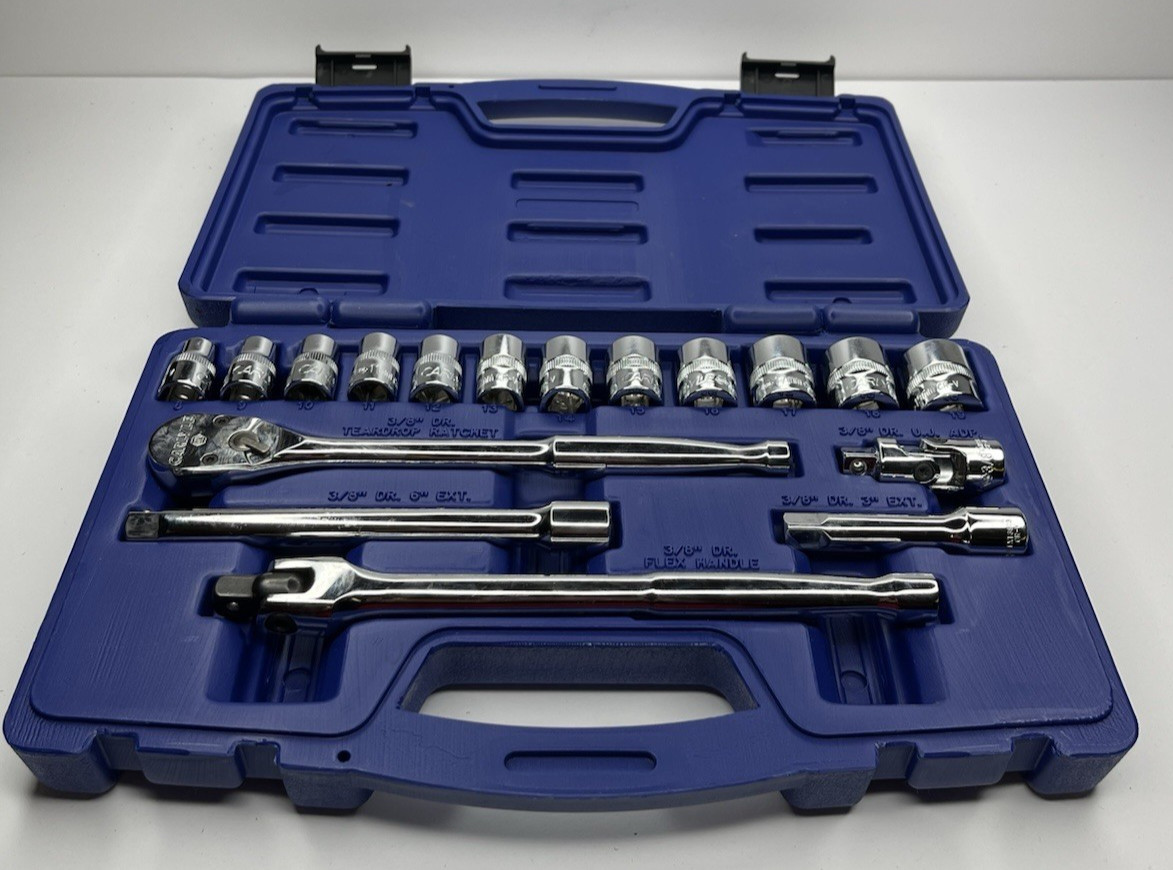 Carlyle Tools by NAPA SS38017M 3/8” Dr 6 Pt 17 pc Socket Set Metric Accessories