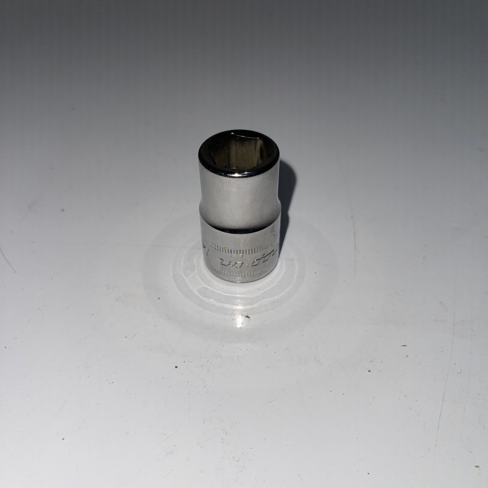 Snap-On Tools TWM14A 1/2″-Drive Metric 14mm Shallow 6-Point Chrome Socket