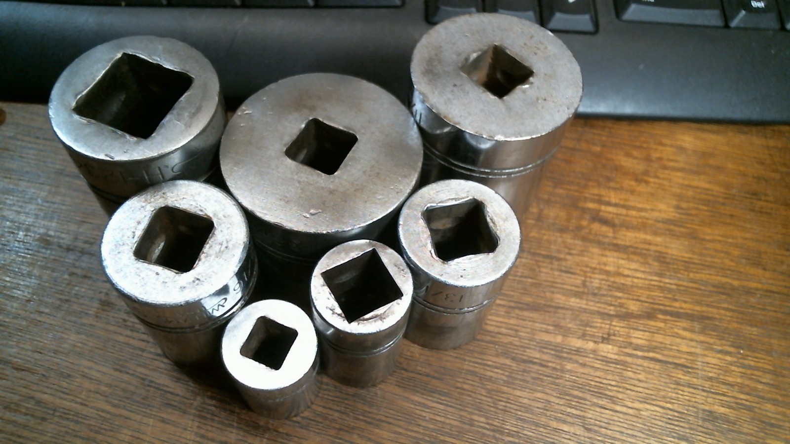 F7 Williams 7 Sockets 12 Point USA USED 5/8 TO 1 1/16 FREE USA EXT