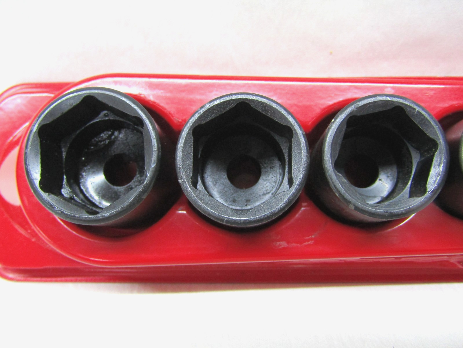 Snap-On IMFS, 5/16-7/8, 10 Piece, 3/8″ Drive, SAE Socket Set w/ Magnet Tray