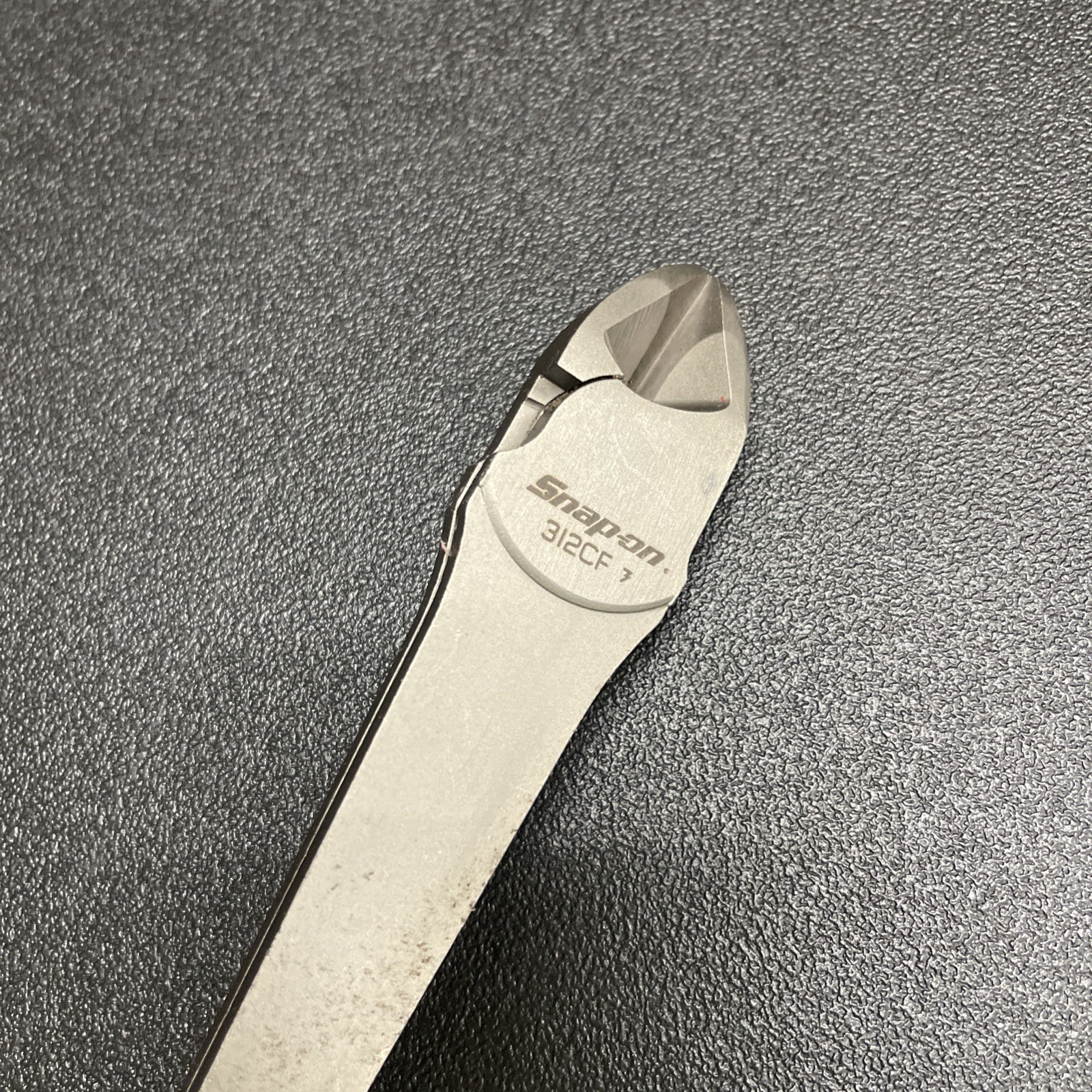 Snap-On Tools USA Hi Viz 11″ VectorEdge Heavy Duty Diagonal Cutters 312CFHV