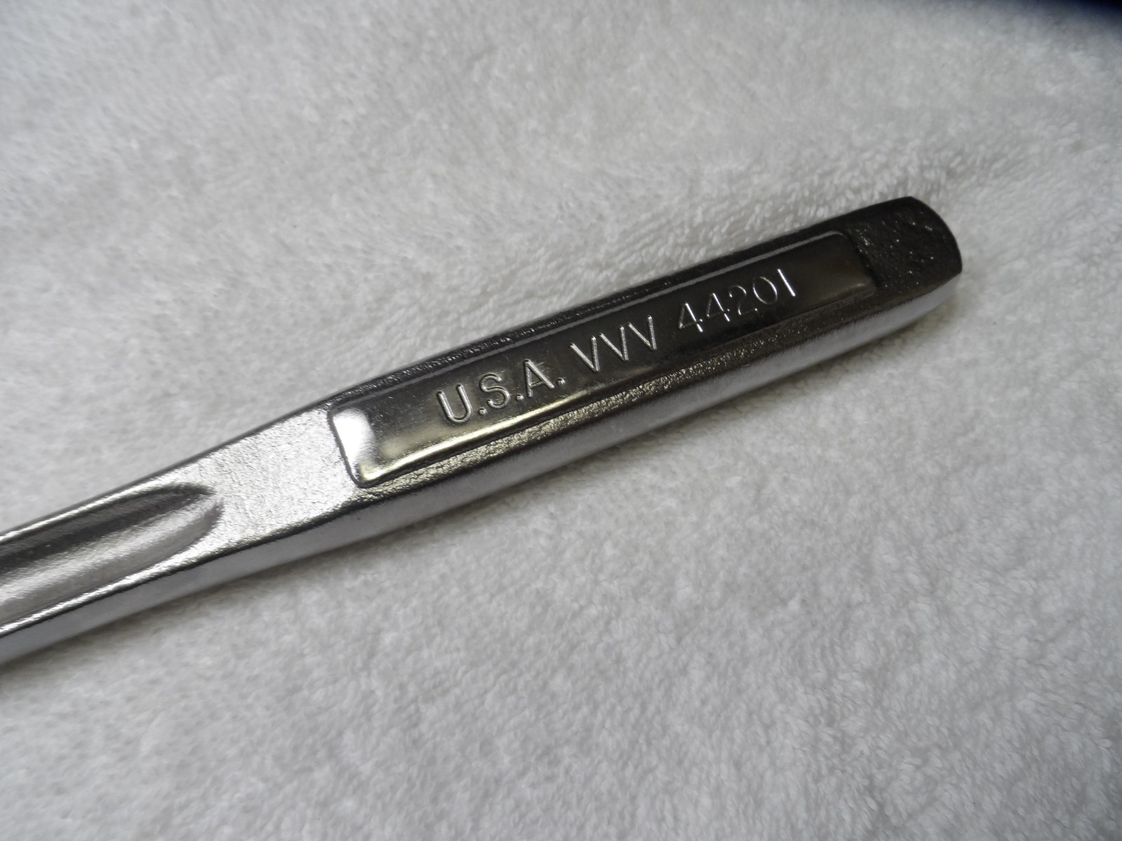 Craftsman 1/2″ Drive 15″ Flex Head Breaker Bar, USA, VVV – Part # 44201 (tag)
