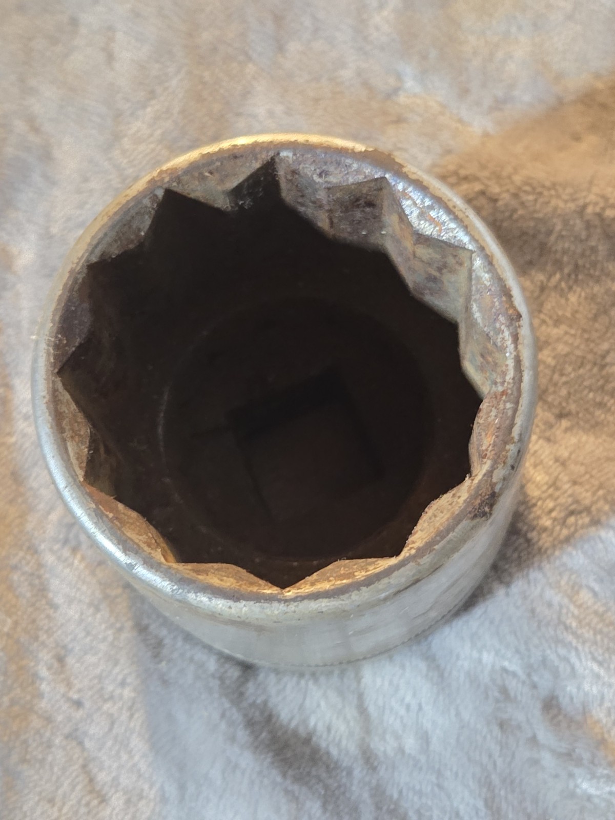 2260 Indestro Socket 1-7/8″ 3/4″ Drive