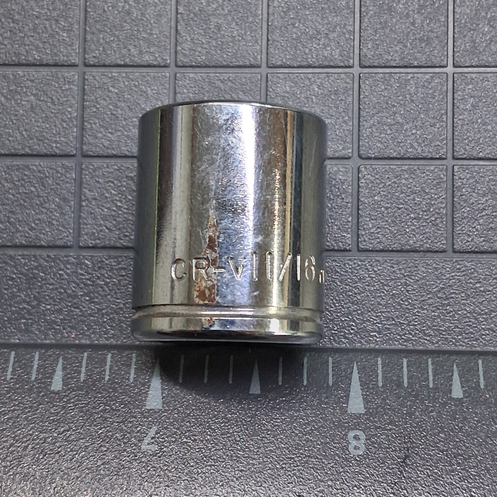 11/16″ SAE 3/8″ Drive 12-Point Chrome Socket