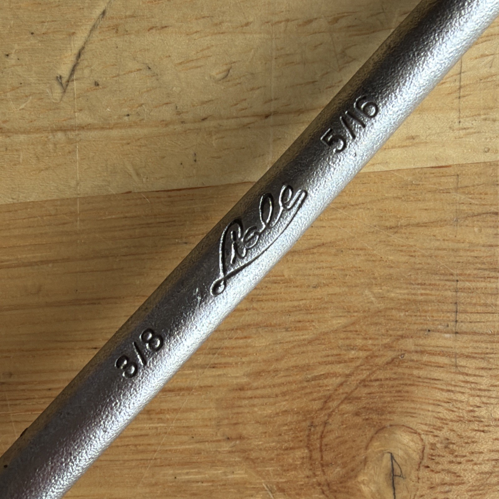 Lisle Tools 5/16″ x 3/8″ Brake Bleeder Double Box End Wrench 6 Point 10900