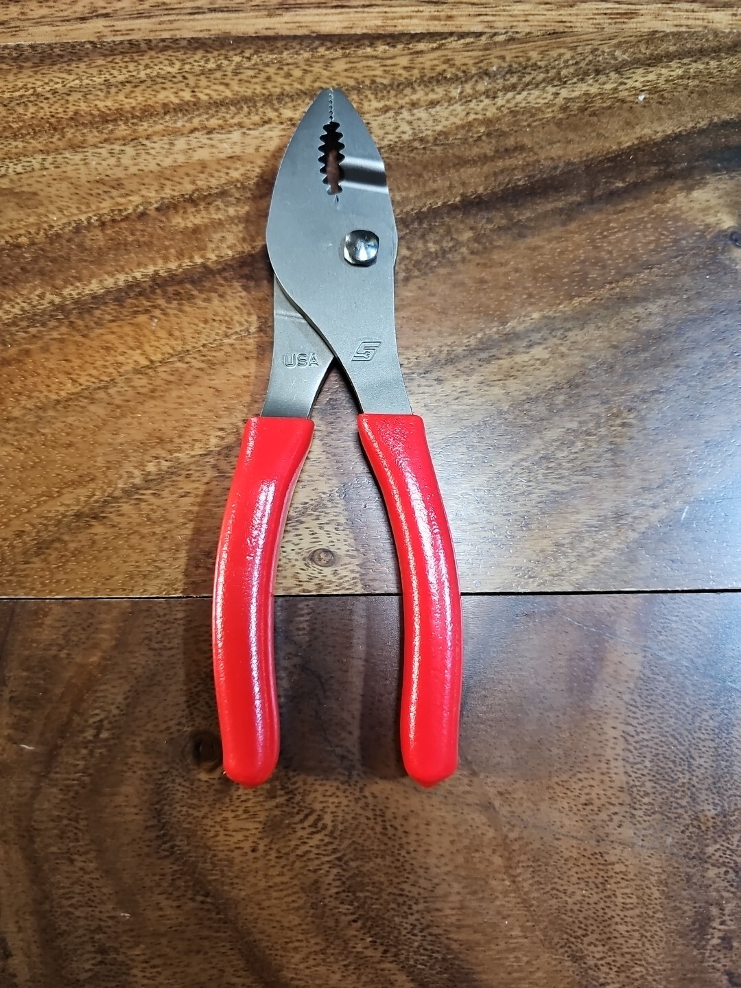 *NEW * Snap On 46ACF CLASSIC RED 6″ Combo Slip Joint Pliers FAST N FREE SHIPPING