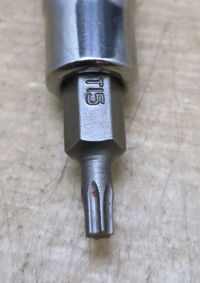 New Snap On Tools TTX15E – 1/4″ Drive T15 Standard TORX Bit Chrome Socket
