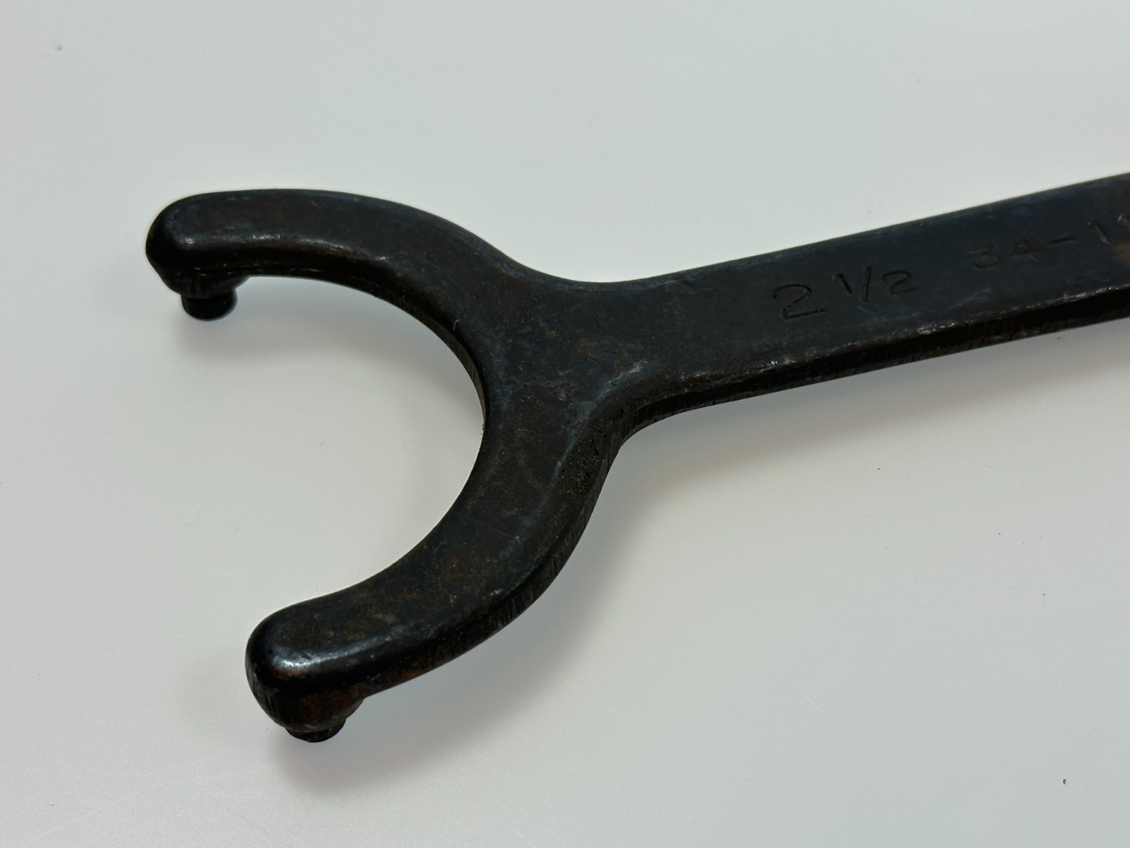 Armstrong Tools USA 34-119 2-1/2″ SAE Face Double Pin Spanner Wrench, Black, NOS