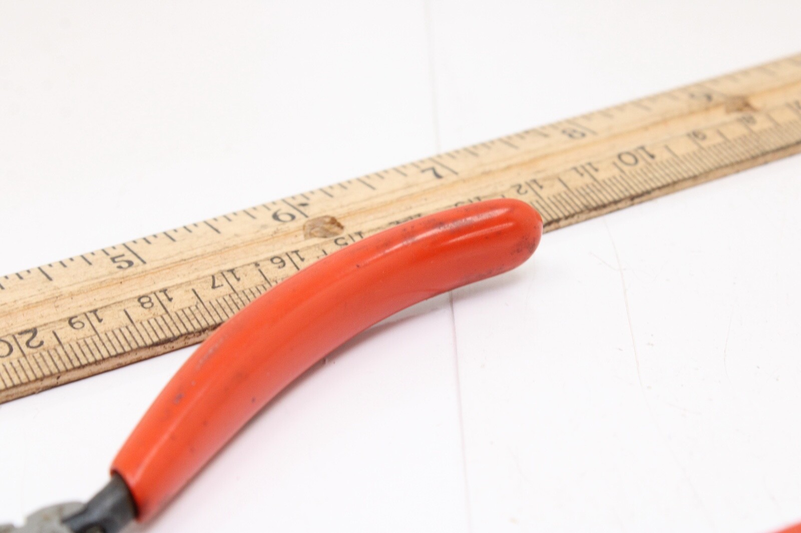 Jensen 1B007 4-1/2″ Miniature Needle Nose Red Rubber Handle Pliers USA