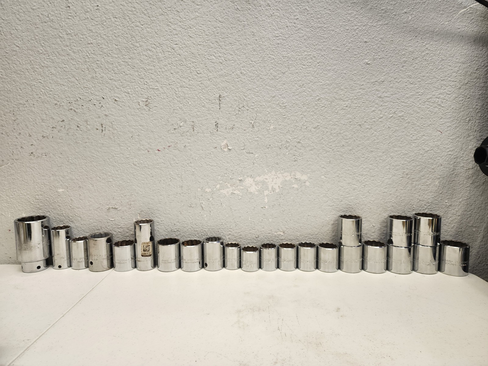 PROTO Professional, 23pc Socket Set, , 12 Point, Drive Various Sizes
