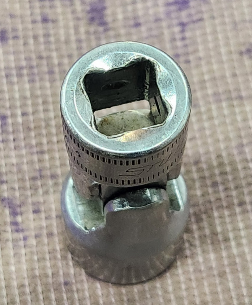 Snap On FSUM17 & FSUM16A 6 Point 3/8″ Drive Shallow Swivel Socket PAIR