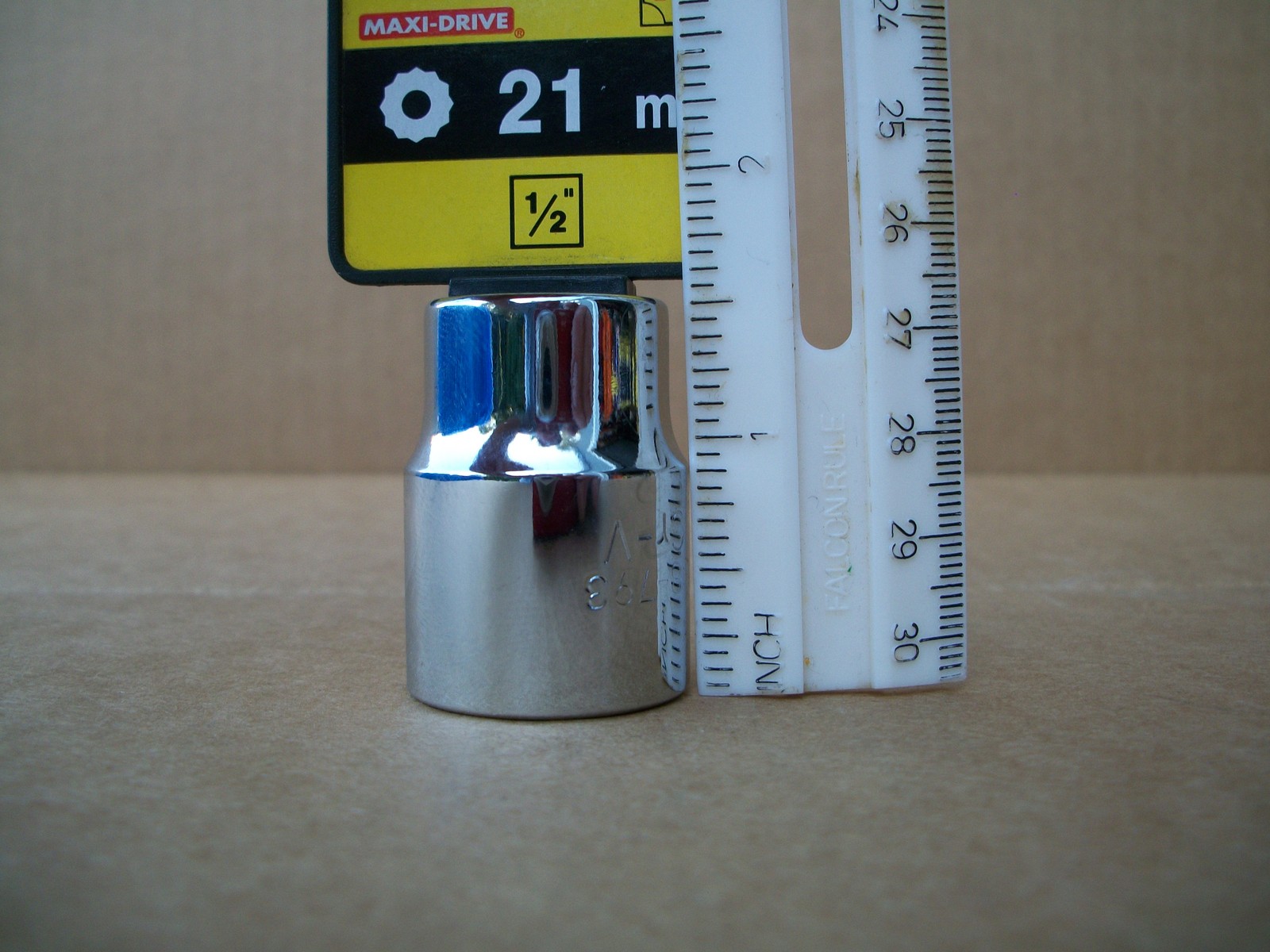NEW STANLEY 1/2 in Drive 21 mm MAX DRIVE 12 POINT SOCKET