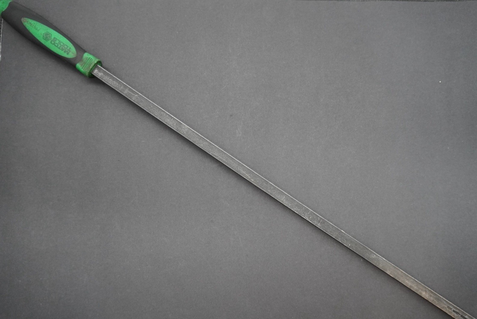 Matco Tools Pry Bar 36”Inch Bent Curved Tip Strike Handle (Green) PBG36C