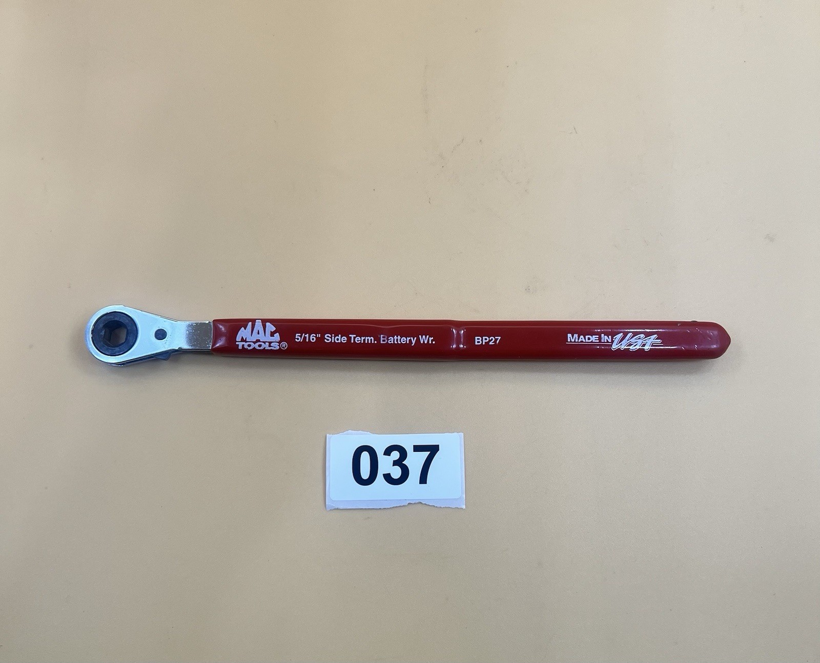 Mac Tools USA 9.5″ Long 5/16″ Ratcheting Reversible Battery Terminal Wrench BP27