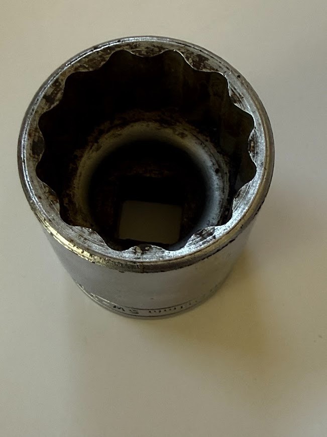 Vintage Snap-On SW-29M Metric 29mm 12 point Shallow Socket 1/2″ Drive