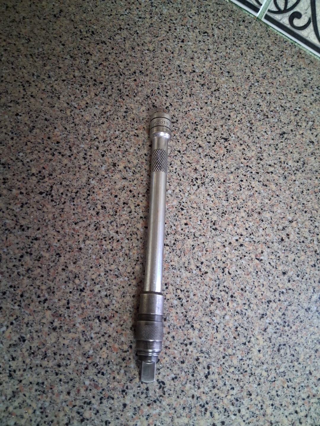 S-K 3/8″ Drive 7″ Locking Knurled Extension No 45185