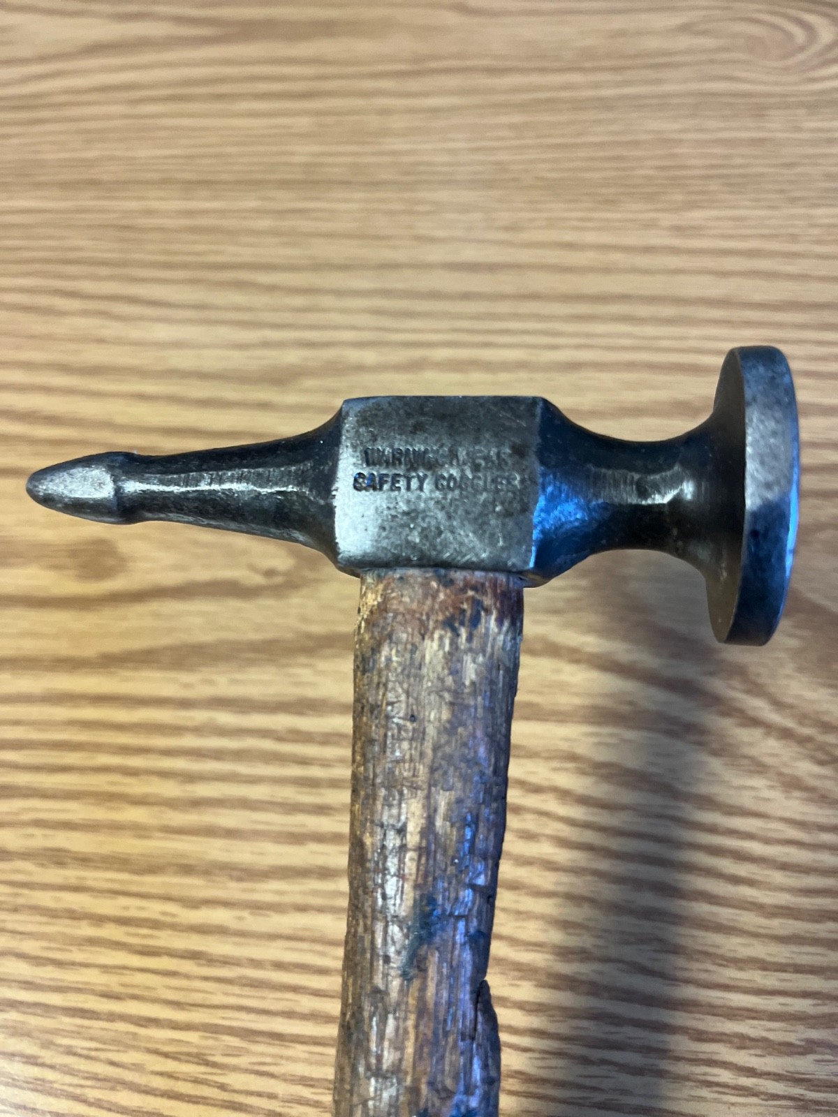 SNAP ON – BF611 – VINTAGE AUTO BODY FINISHING HAMMER WITH WIDE HEAD — LOC#158