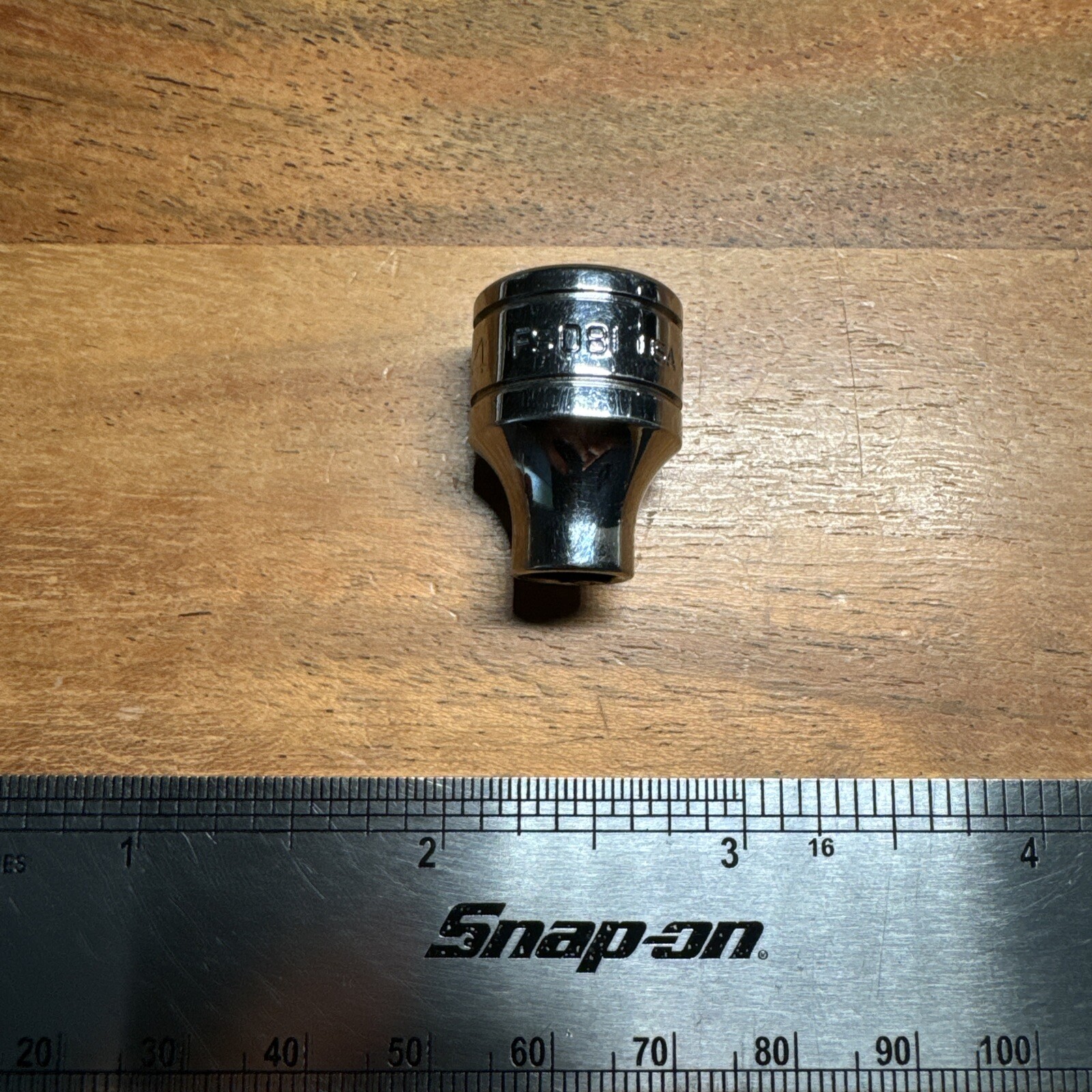 Snap On 3/8″ Drive 1/4 Sae Shallow 6 Point Chrome Socket FS081