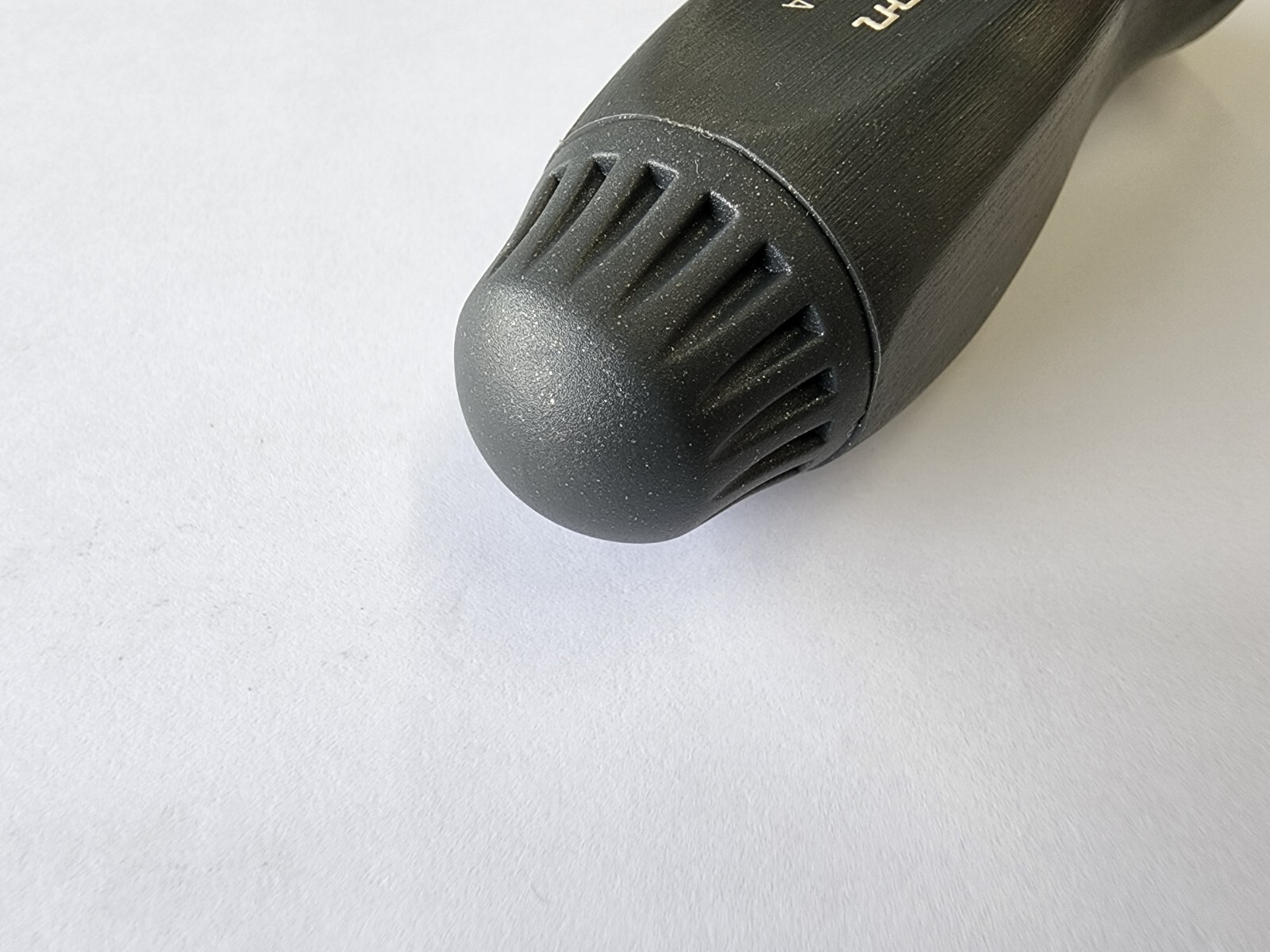 Snap-on Tools RARE DARK TITANIUM Ratcheting Screwdriver w/Black Shank SSDMR4B
