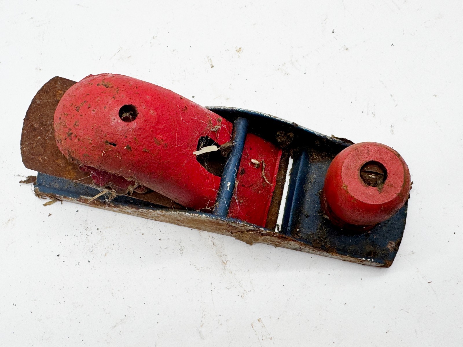 VINTAGE METAL BLOCK PLANE RED AND BLACK WOODWORKING TOOL RESTORATION