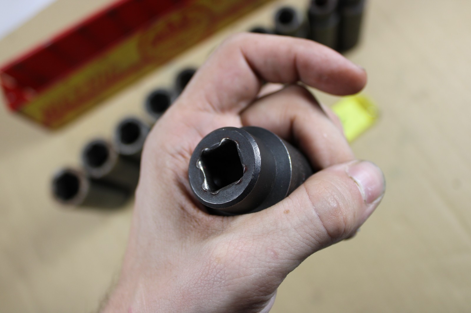 Mac Tools VDP6 1/2″ Drive Metric 6-Point Deep Impact Socket Set 10-24mm