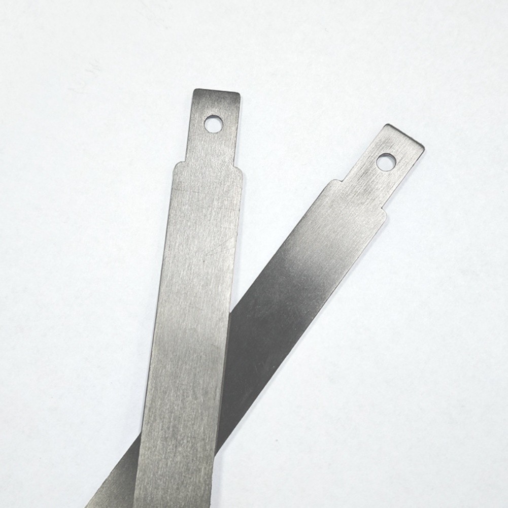 Windshield Glass Removal Blade 3 x 12 Inch Steel Tool for Automotive Use