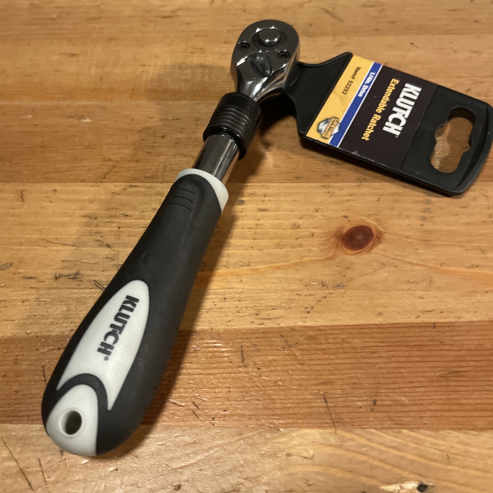 Klutch 1/4” Drive Extendable Ratchet 6-1/2” To 8-1/4” 72 Tooth 52252