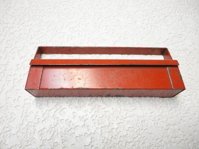 Mac tools XT-13 Portable Socket Tray Empty 6 1/2″ length 1″ wide and 2 1/2″ tall