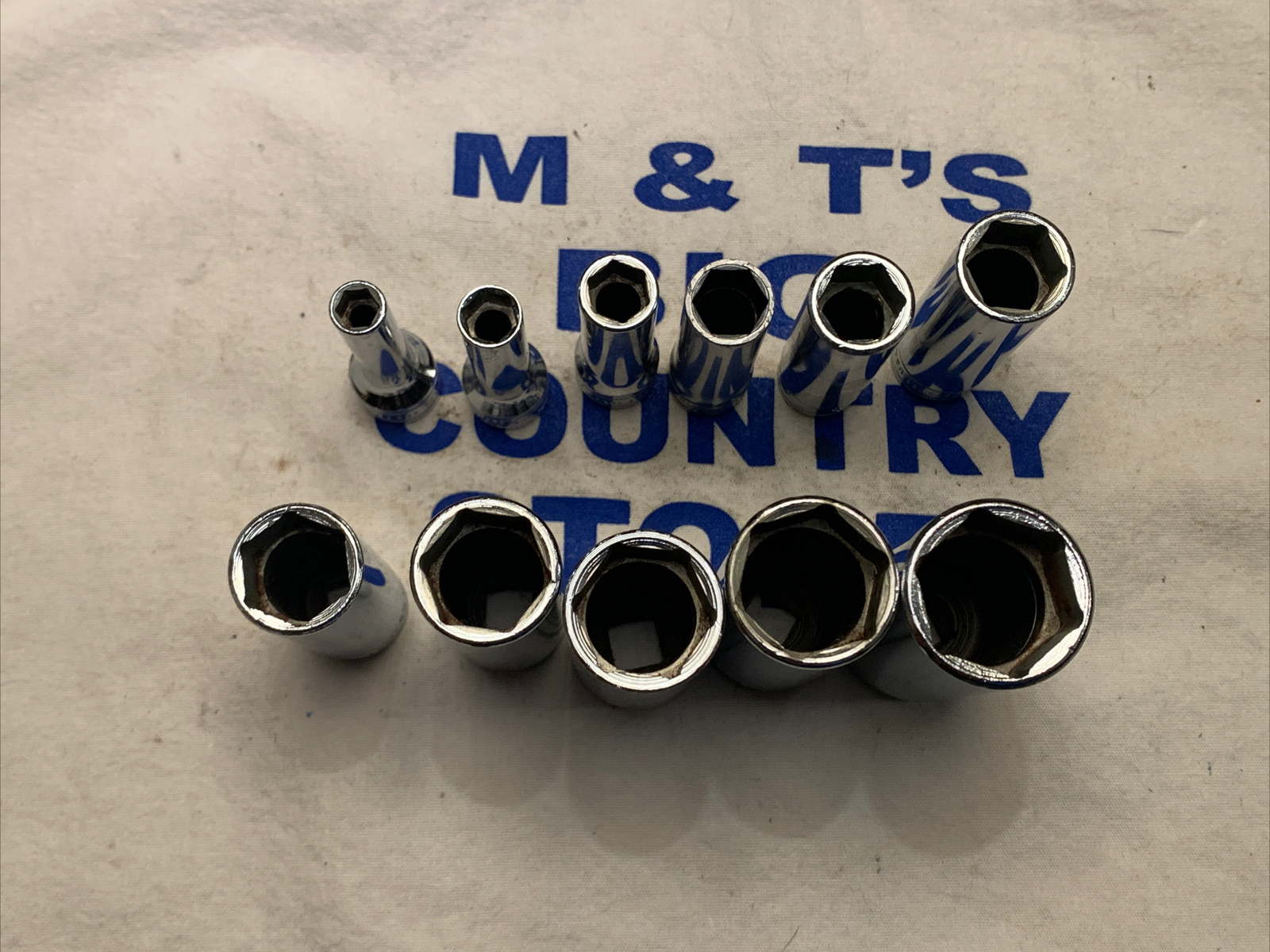 Snap-on Tools USA 3/8″ Drive 6pt 11pc SAE Deep Chrome Socket Set 211SFSY