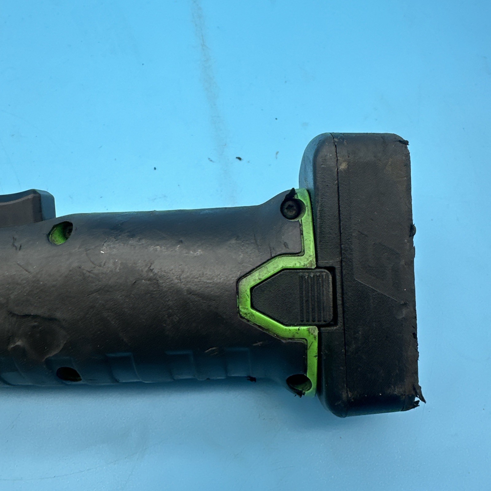 Snap-on CTR817G 1/4″ 14.4V MicroLithium Cordless Long Neck Ratchet *Pre Owned*