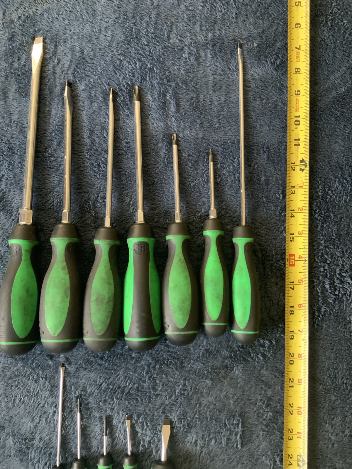 Mac Tools Green Screwdrivers……12pc…..see Pics….