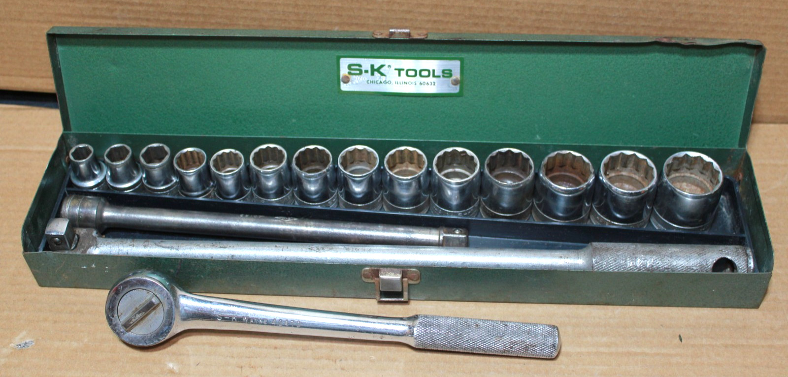S-K TOOLS 1/2″ Drive Socket Set 17 pc 7/16″-1-1/8″ Ratchet-Breaker Bar-Extension