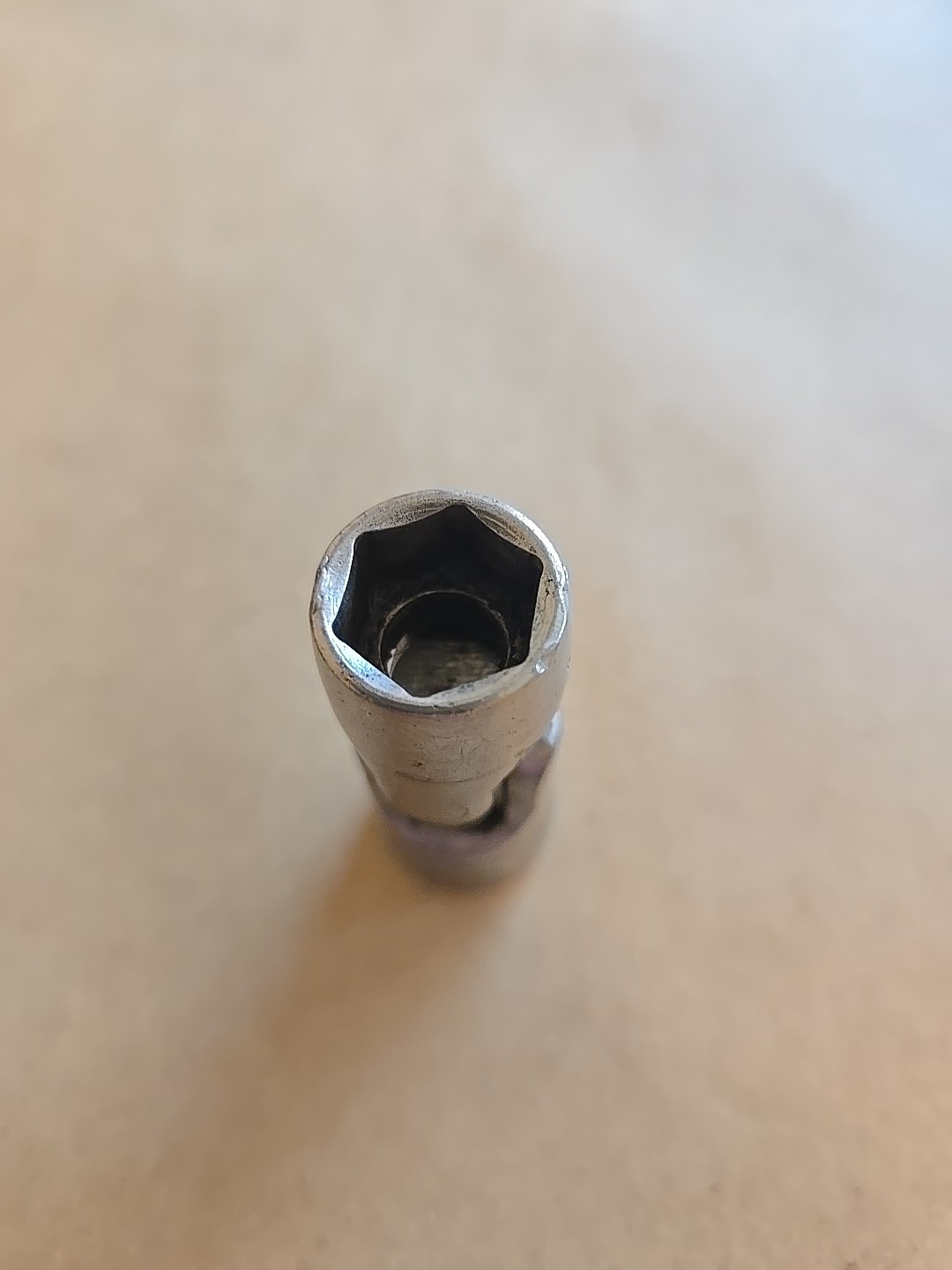 Snap On 3/8″ Drive 12MM 6PT Metric Chrome Universal Swivel Socket FSUM12