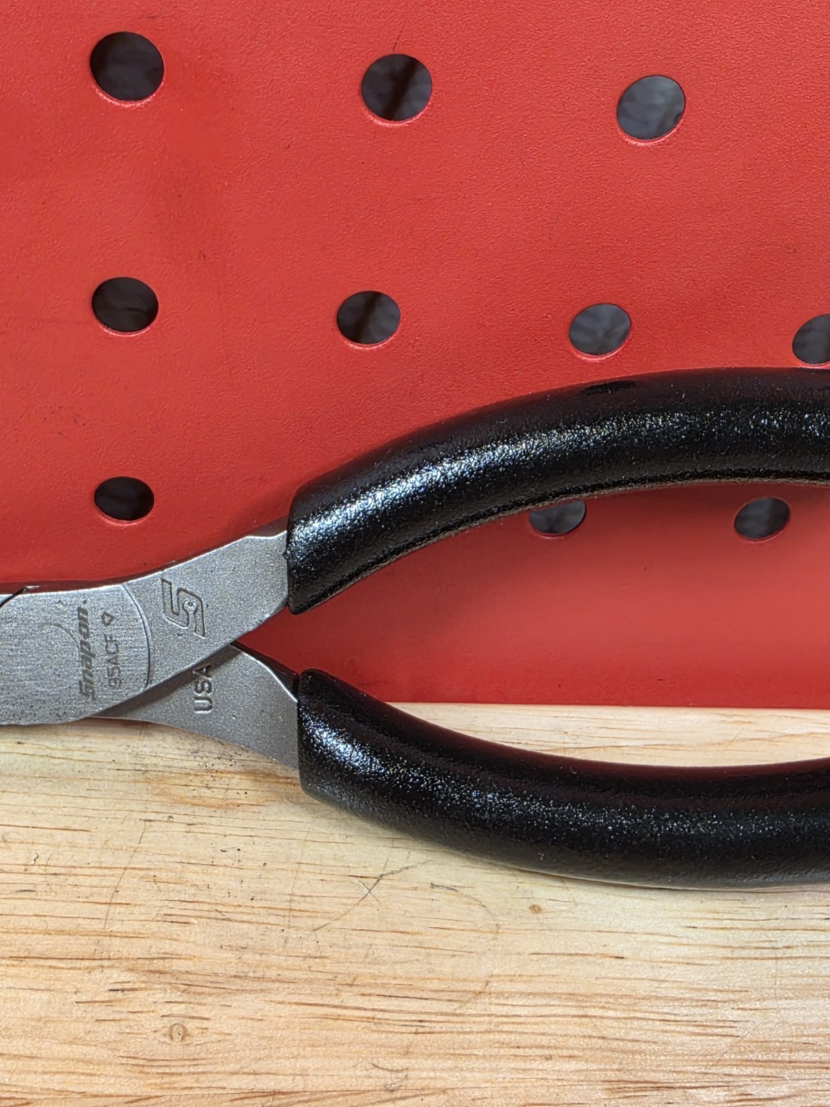 Snap-on Tools 95ACF Black 6″ Soft Grip Needle Nose Pliers USA