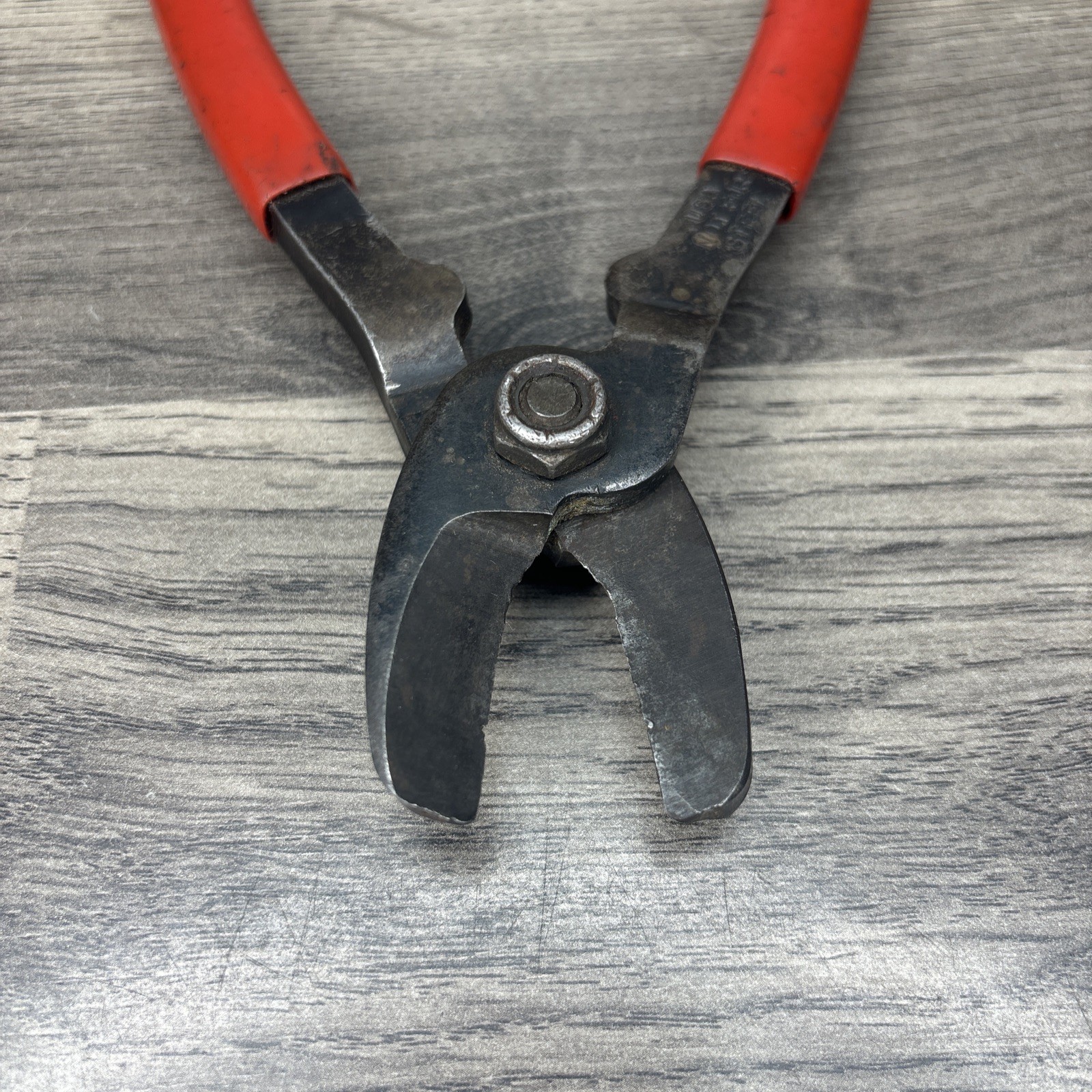 Blue Point PWC80A – 7-1/2″ Long Soft Grip Cable Cutter