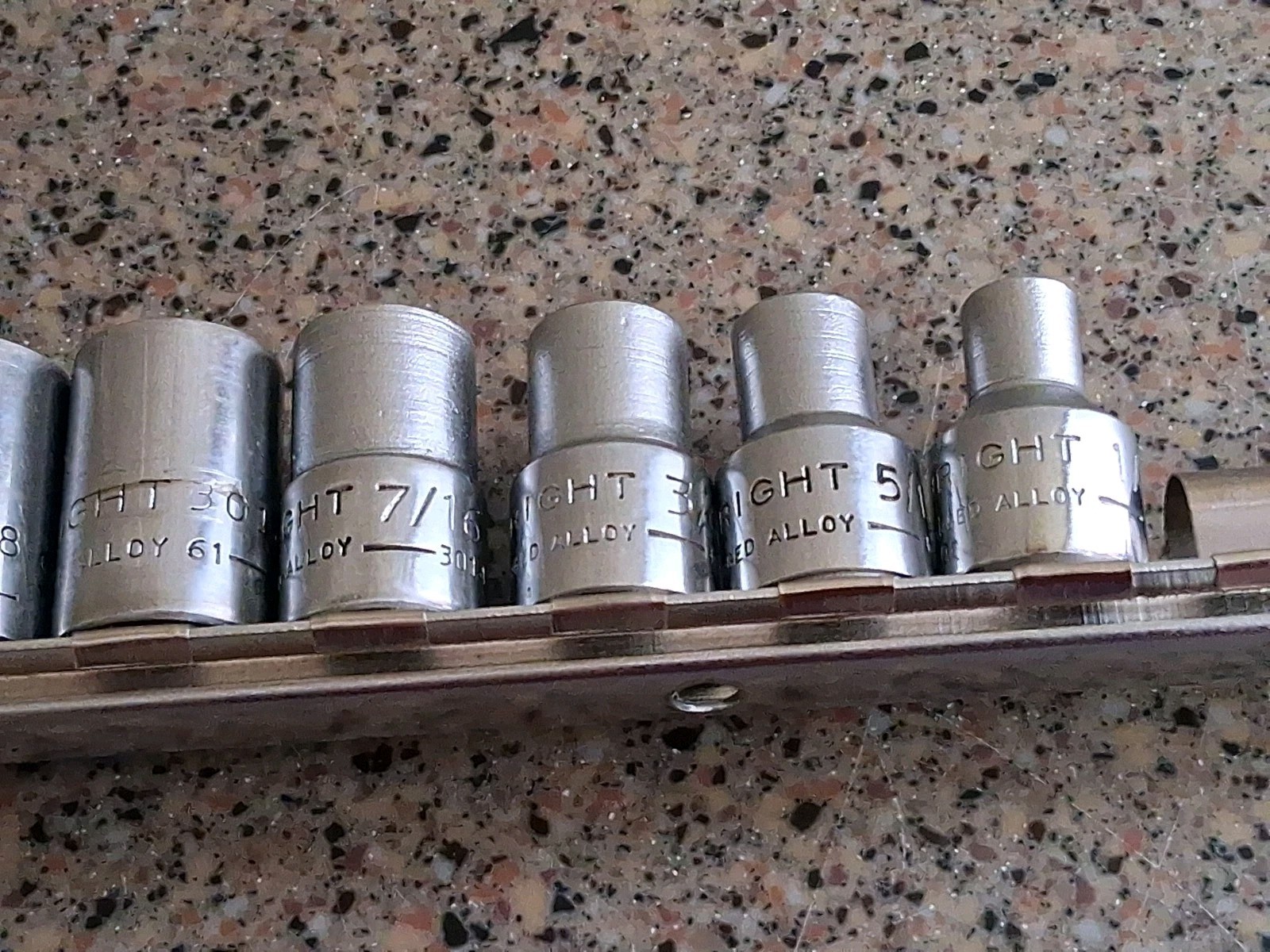 Lot Of 12 Wright 3/8″ Drive 6 Pt Sockets