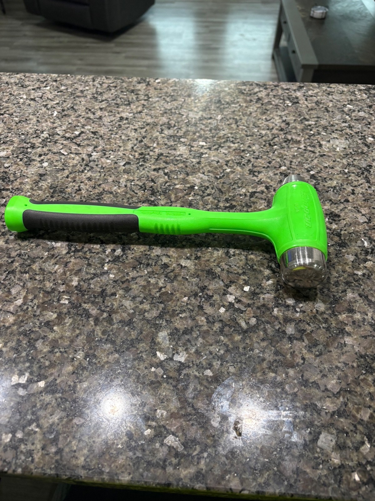 New Snap-On 32 oz Ball Peen Soft Comfort Grip Dead Blow Hammer Green HBBD32 900g