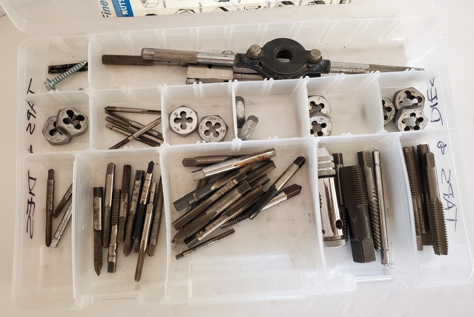 Mixed Lot Of Tap And Die Set Multiple Sizes and Threads W/Case