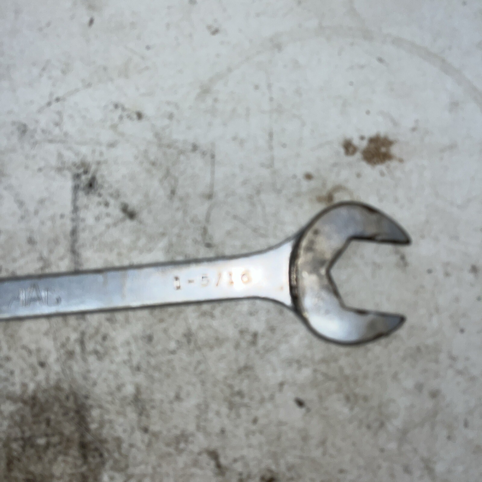 MAC Tools Open End Wrench DR4042 1-1/4″ x 1-5/16″ Marks