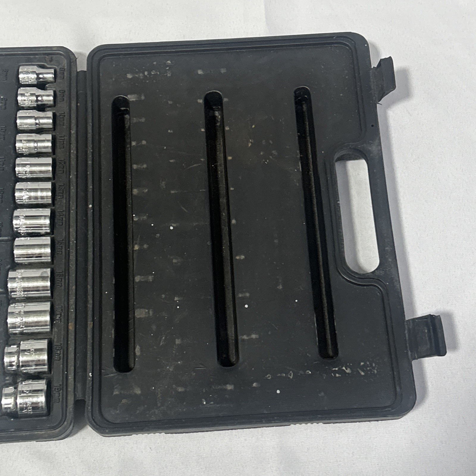 Stanley Chrome 24 Pc Deepwell METRIC 6 Point socket Set 8mm-19mm STD. & Deep