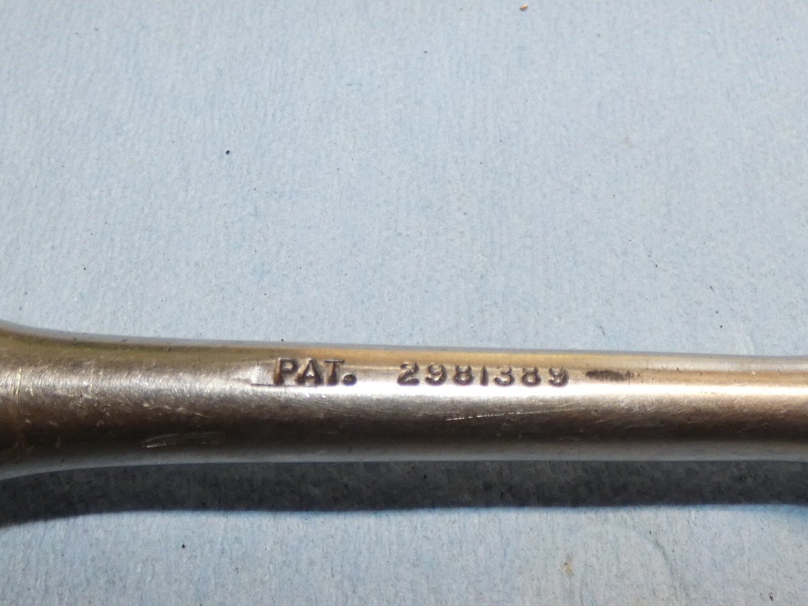 Mac Tools Vintage 7.5″ 3/8″ Drive Round Head Ratchet Knurled Handle X8R