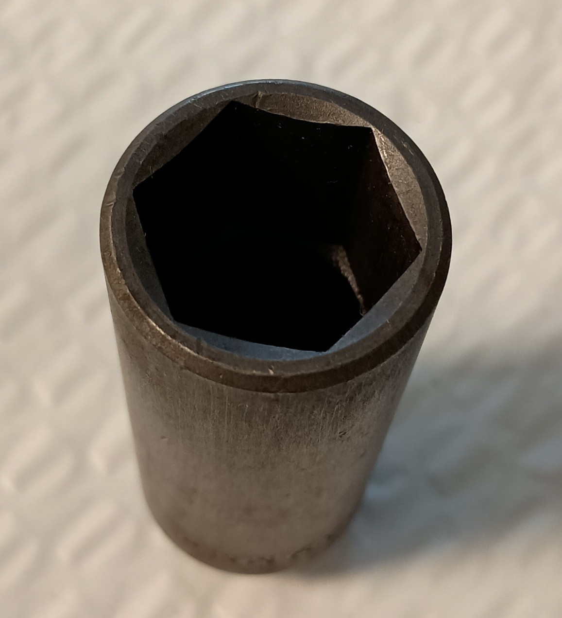 MAC TOOLS XDP6-19MM, 3/8″ DRIVE, 19MM. IMPACT SOCKET, 2.7″ DEEP, 6 POINT.