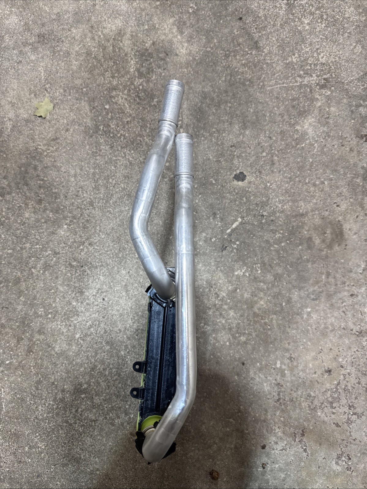 Universal Air Conditioner HT 9465C HVAC Heater Core