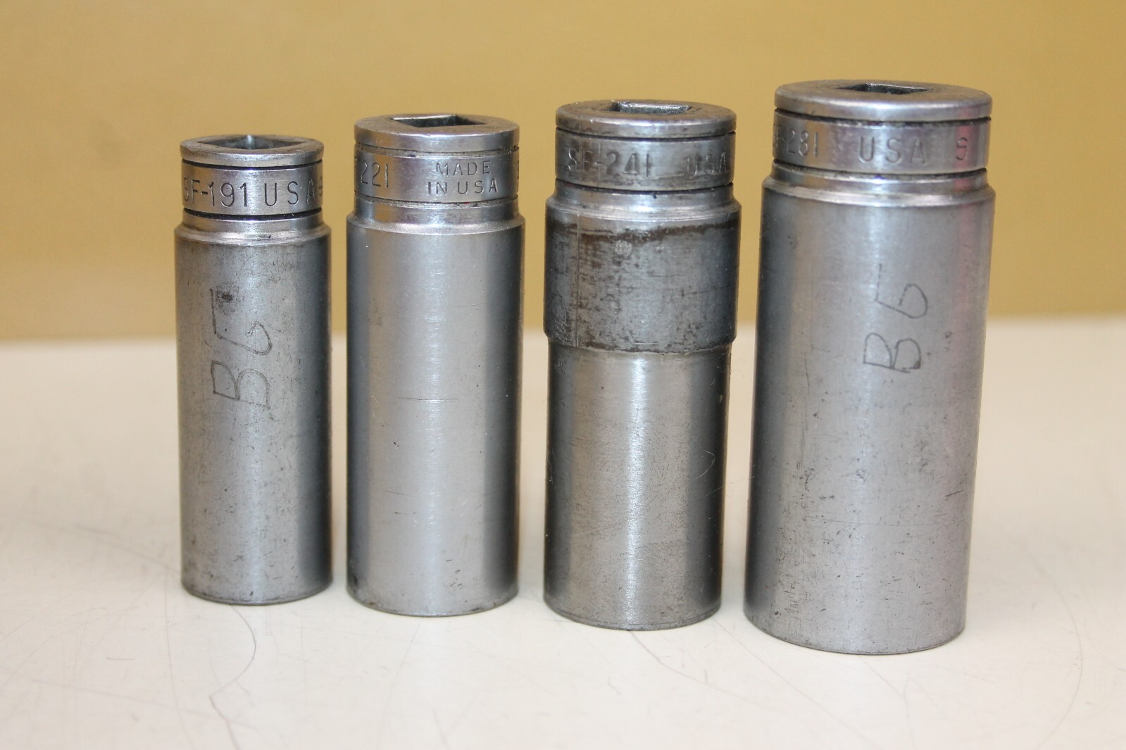 (4) Snap-On Sockets «SF» 191, 221, 241, 281 ~ 3/8″ Dr. ~ 12 Point (loc:LD1)